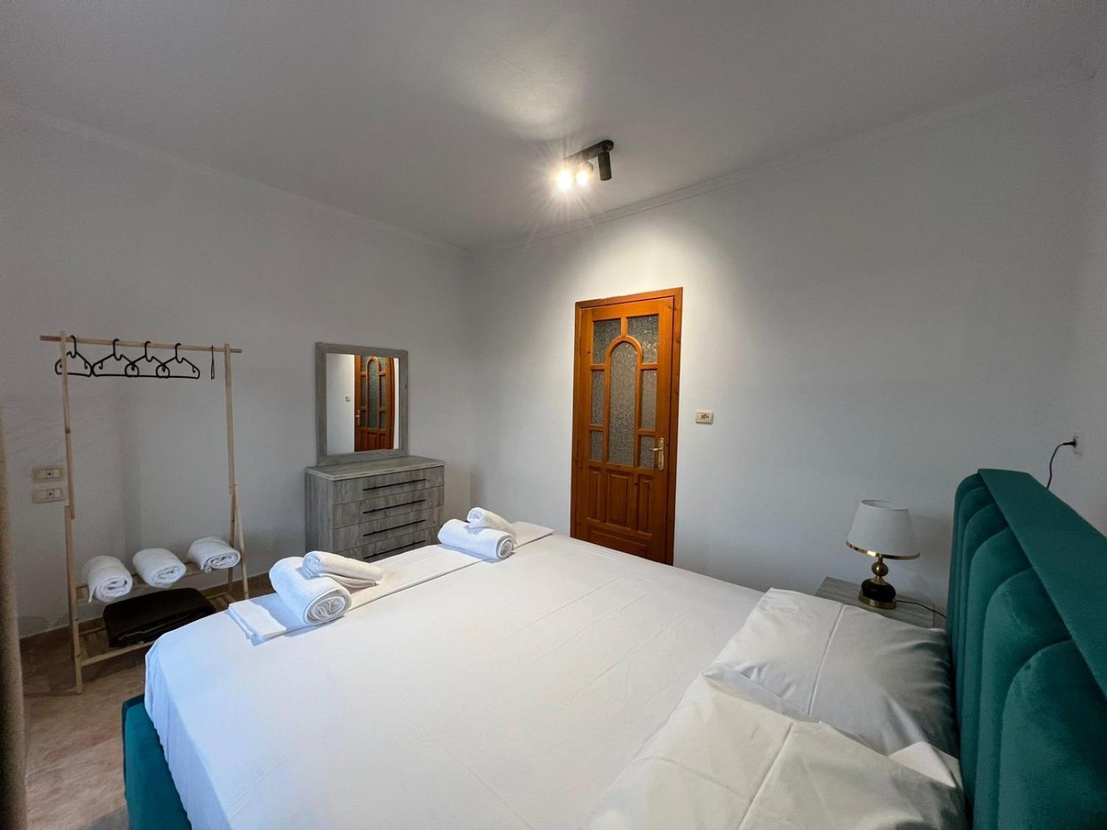 Sajmir Suites Përmet エクステリア 写真