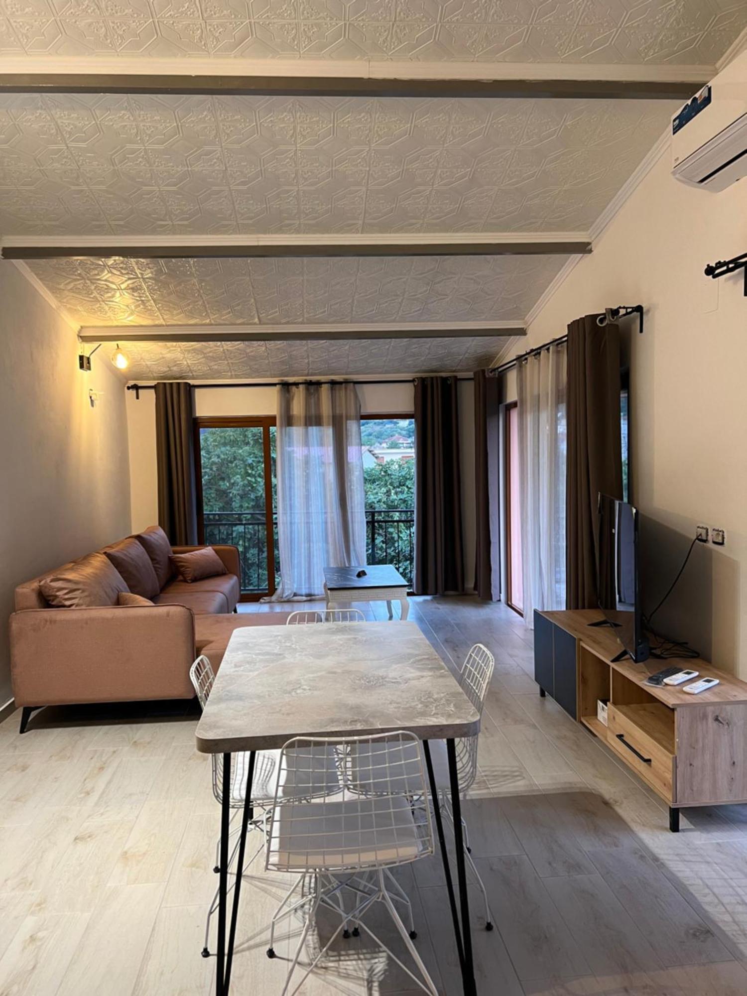 Sajmir Suites Përmet エクステリア 写真