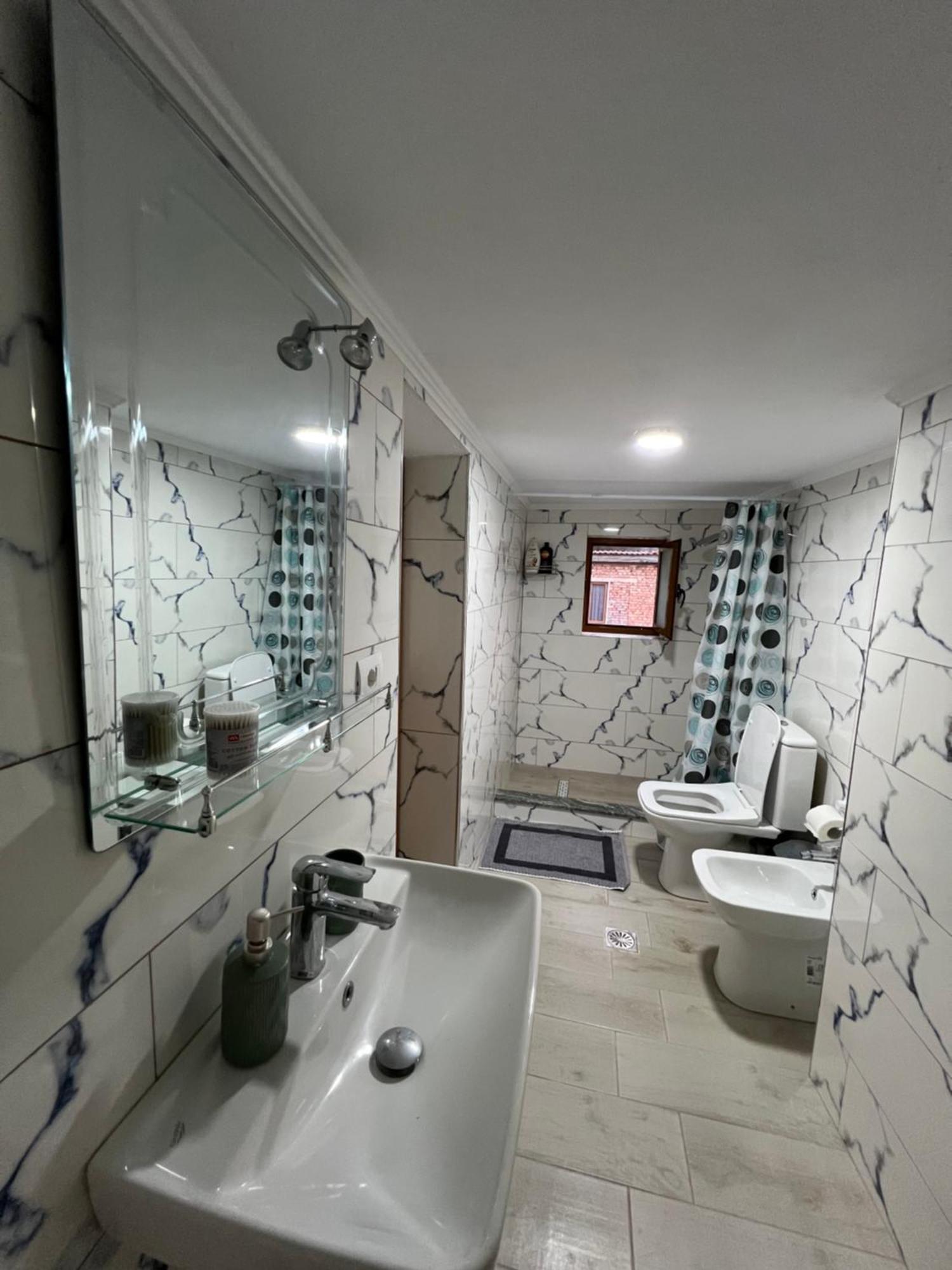 Sajmir Suites Përmet エクステリア 写真